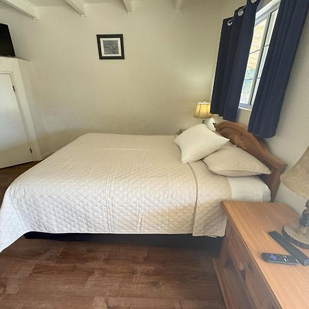 Barewood Inn & Suites Wofford Heights Dış mekan fotoğraf